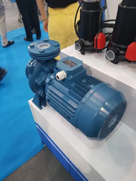 Bơm trục ngang Perotac so với hàng trôi nổi cùng tầm giá