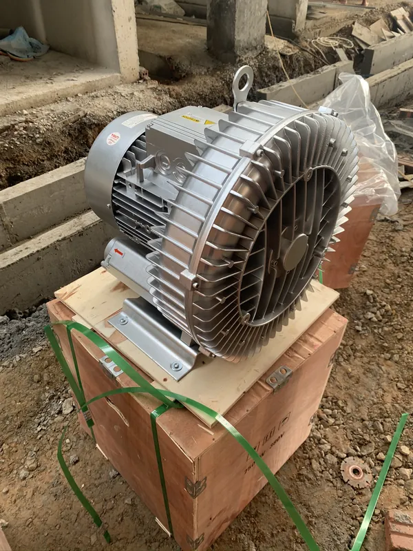 Máy thổi khí con sò 2 tầng cánh